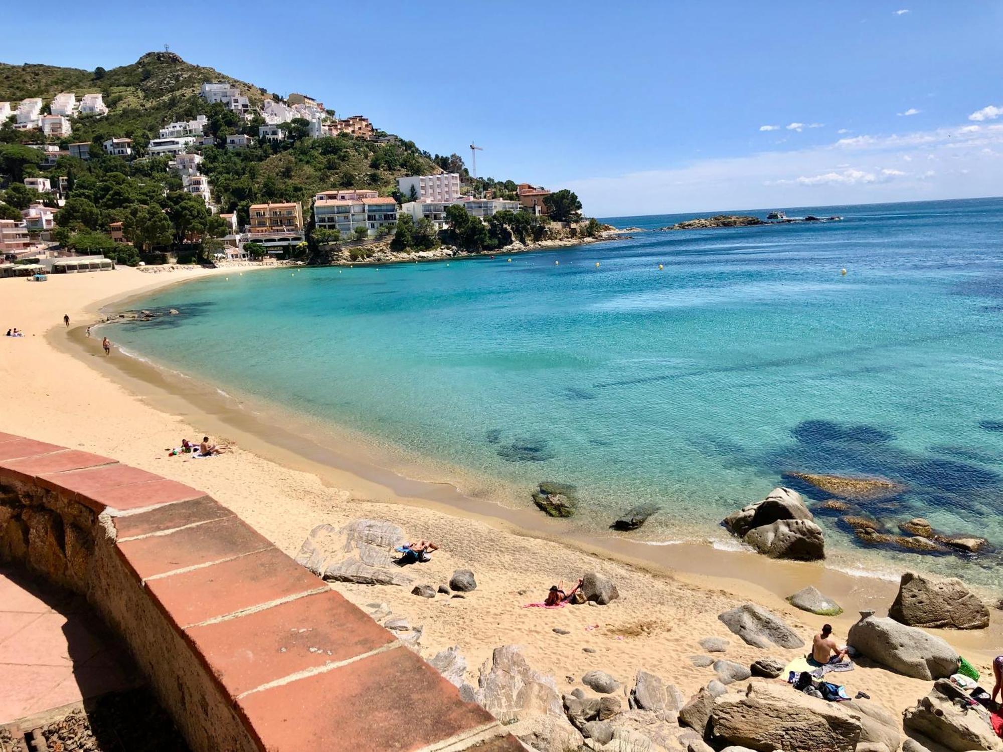 Magnifique Appartement En Front De Mer, Caneylles Roses Exterior photo